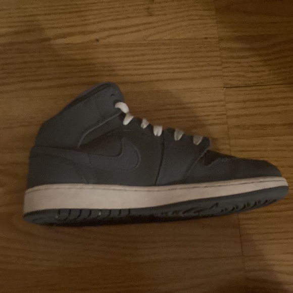 Air Jordan 1 Retro Mid 'Cool Grey' | Only worn twice - Picture 3 of 6
